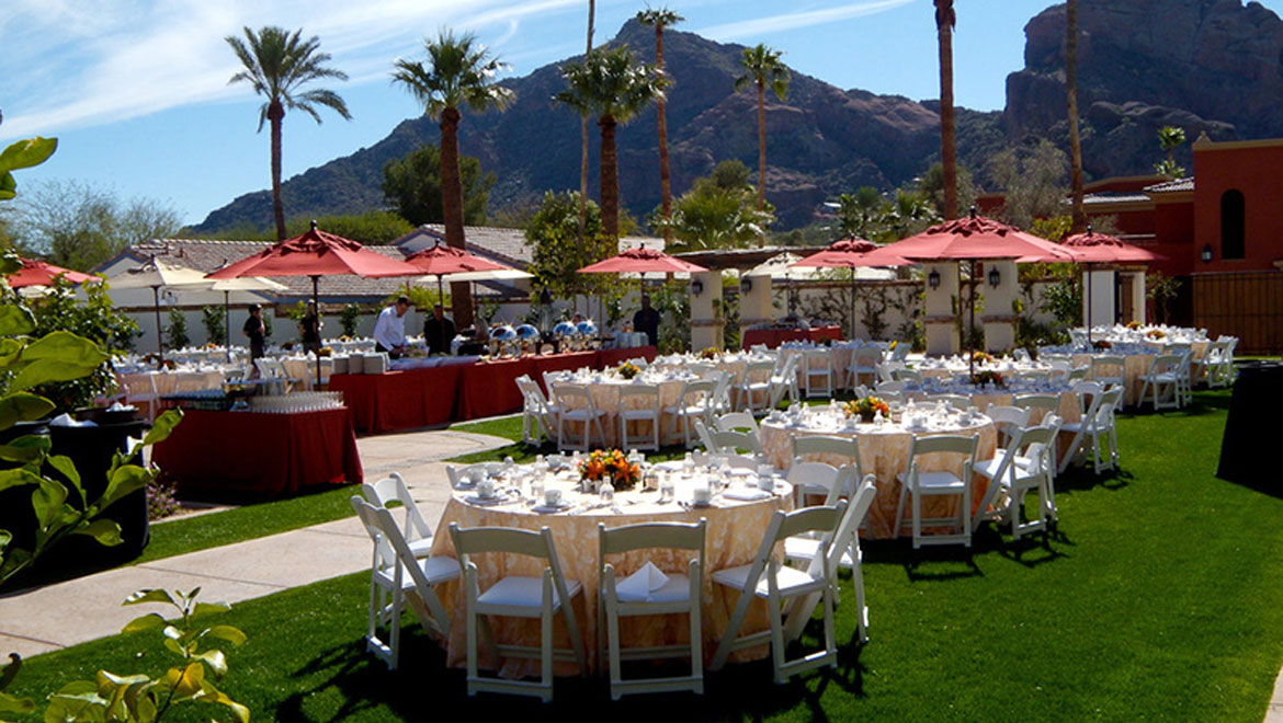 Wedding on the lawn at Montelucia Resort 